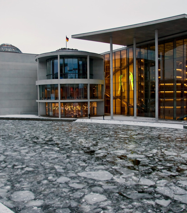 berlin-s-government-district-PR8FXPE-1-min